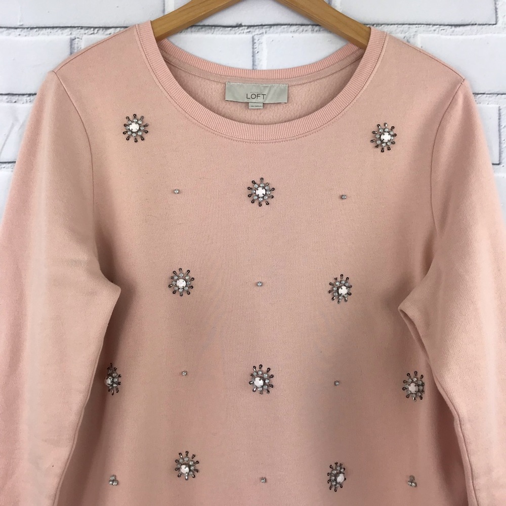 ✨Sold✨LOFT Blush Jeweled Sweatshirt XL - Picture 3 of 7